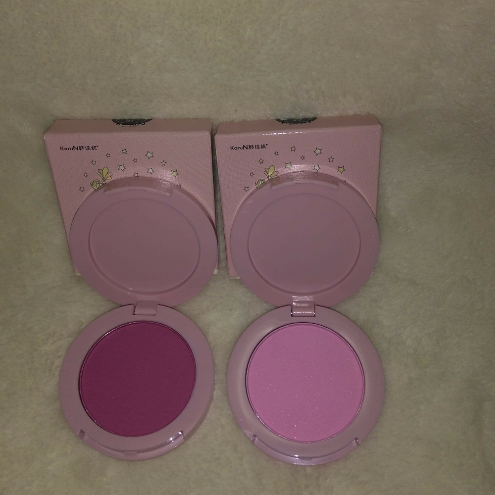 Beautiful pink blush - Picture 5 of 8